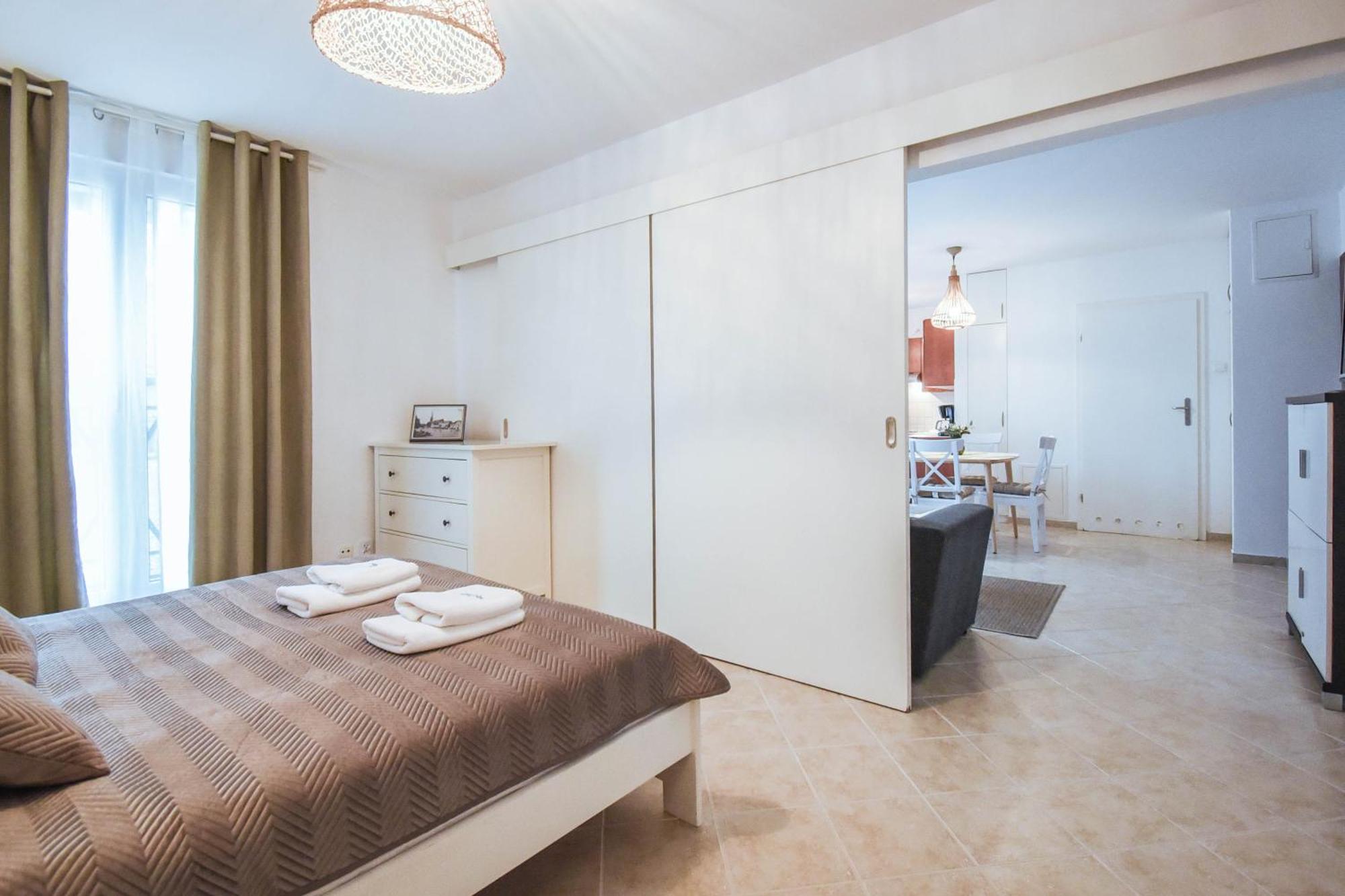 Apartamenty Promenada Z Tarasem I Parkingiem - Apartamenty Na Wyspie ชวีโนวิชแจ ภายนอก รูปภาพ