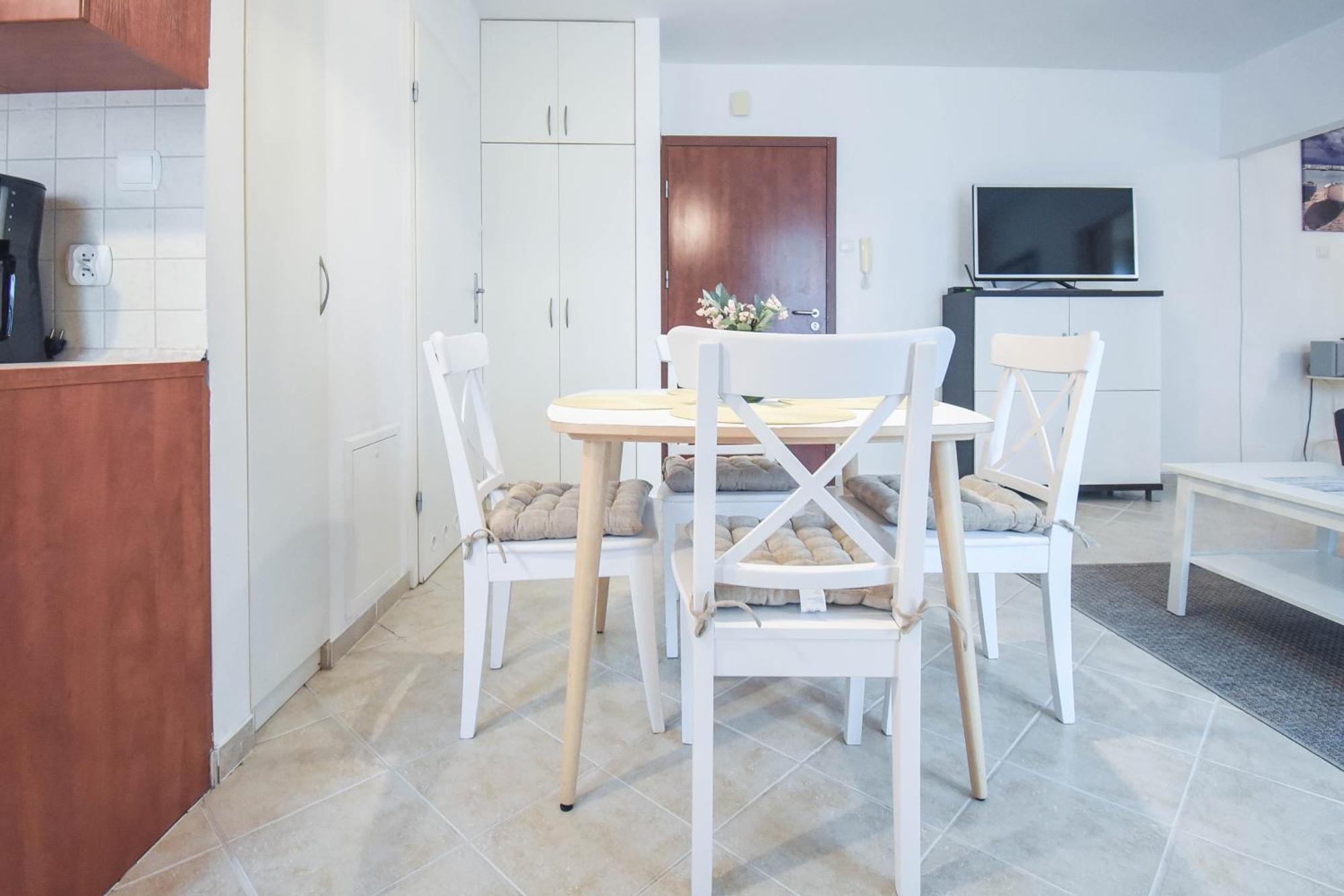 Apartamenty Promenada Z Tarasem I Parkingiem - Apartamenty Na Wyspie ชวีโนวิชแจ ภายนอก รูปภาพ