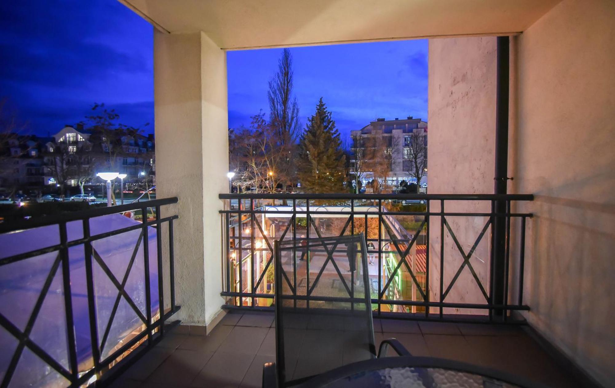 Apartamenty Promenada Z Tarasem I Parkingiem - Apartamenty Na Wyspie ชวีโนวิชแจ ภายนอก รูปภาพ
